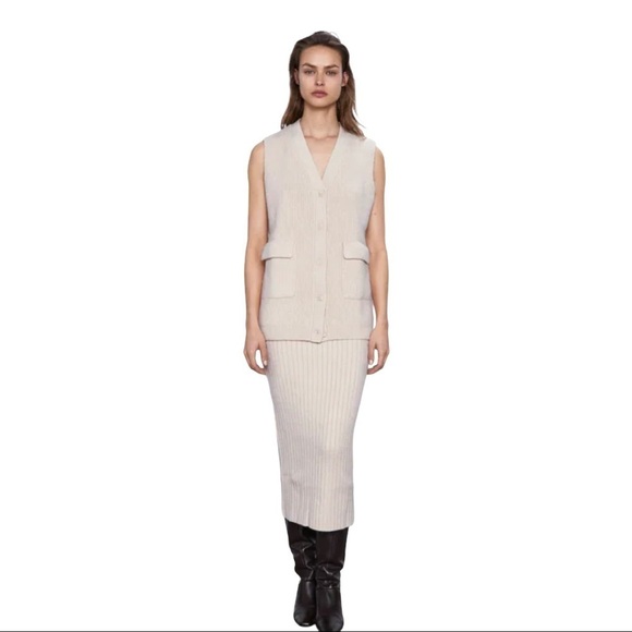 Zara pocket knit vest - Picture 1 of 3
